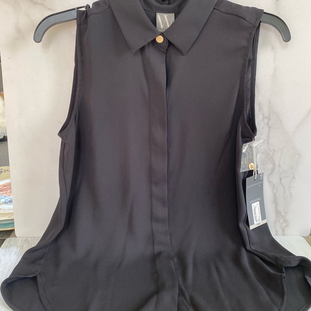 Worthington Black Sleeveless Blouse